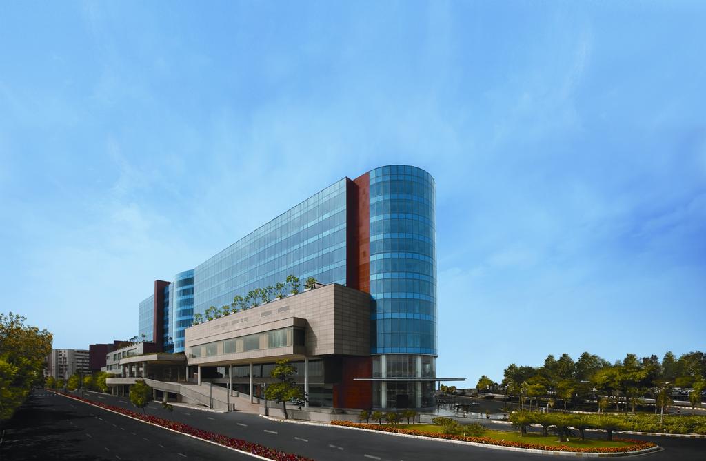 The Leela Ambience Gurgram Hotel and Residences