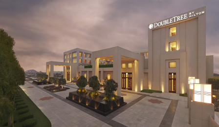 DoubleTree by Hilton Agra